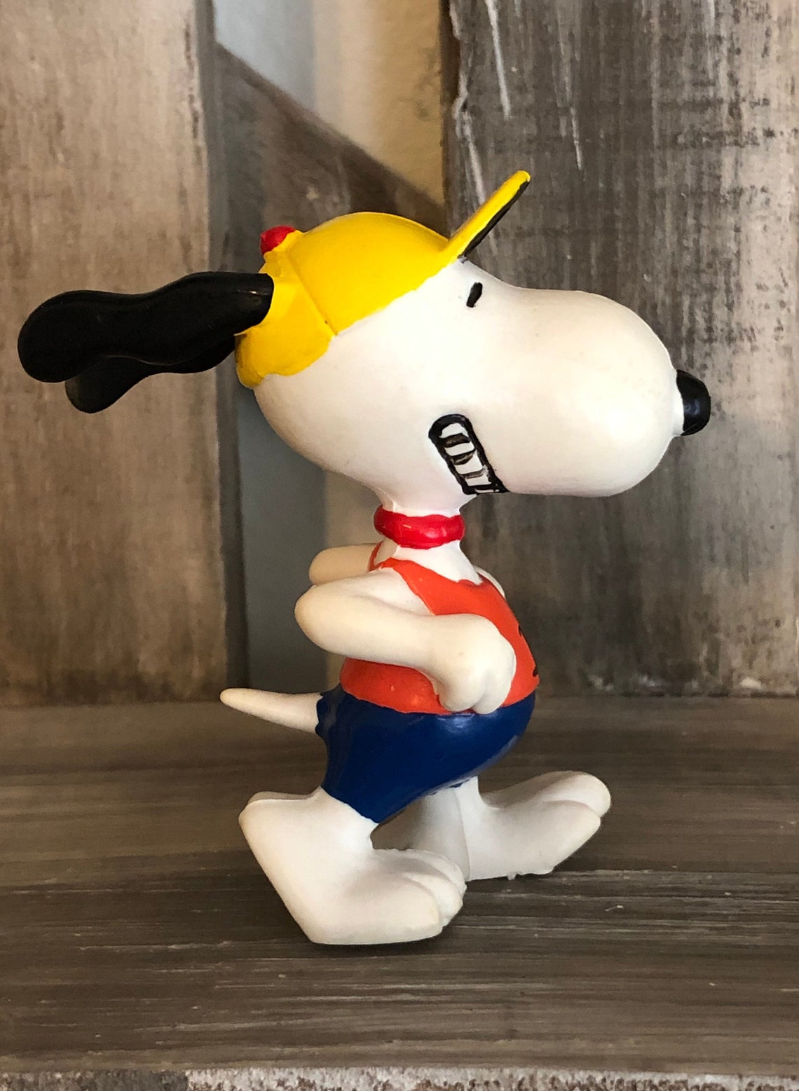 Did snoopy have a red collar r/MandelaEffect