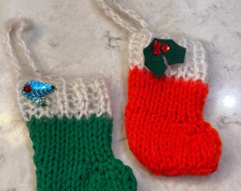 Calcetines navideños pequeños de punto vintage tejidos a mano