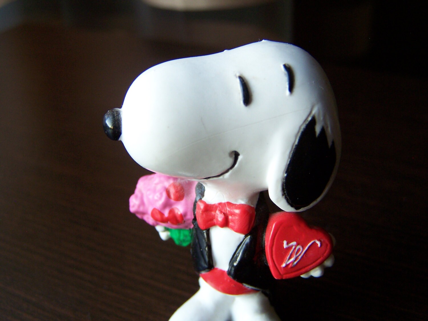 Vintage Peanuts Valentine Snoopy Miniature Figure Black