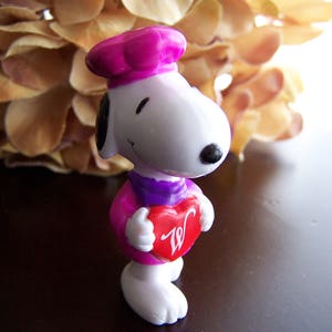 Vintage Snoopy Valentine Chef Baker Candy Maker Peanuts Figure