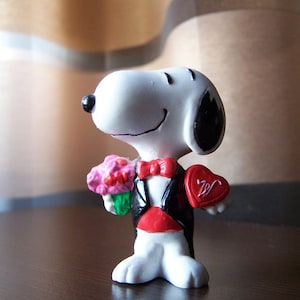 その他 snoopy Vintage Peanuts Valentine Snoopy Miniature Figure Black