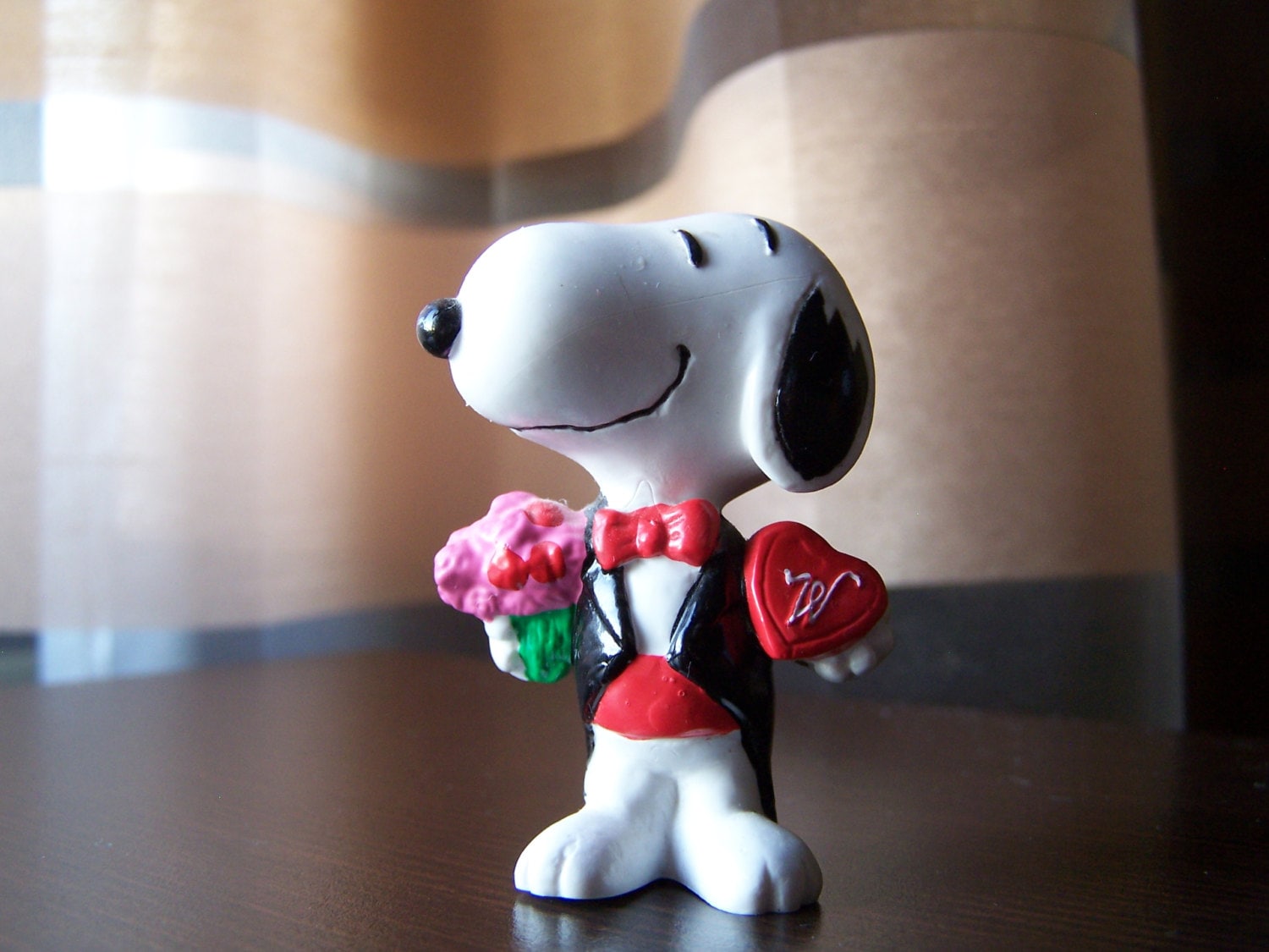美品   ミニチュア PEANUTS Peanuts 2025 Valentines Day Snoopy, Woodstock, Charlie Brown