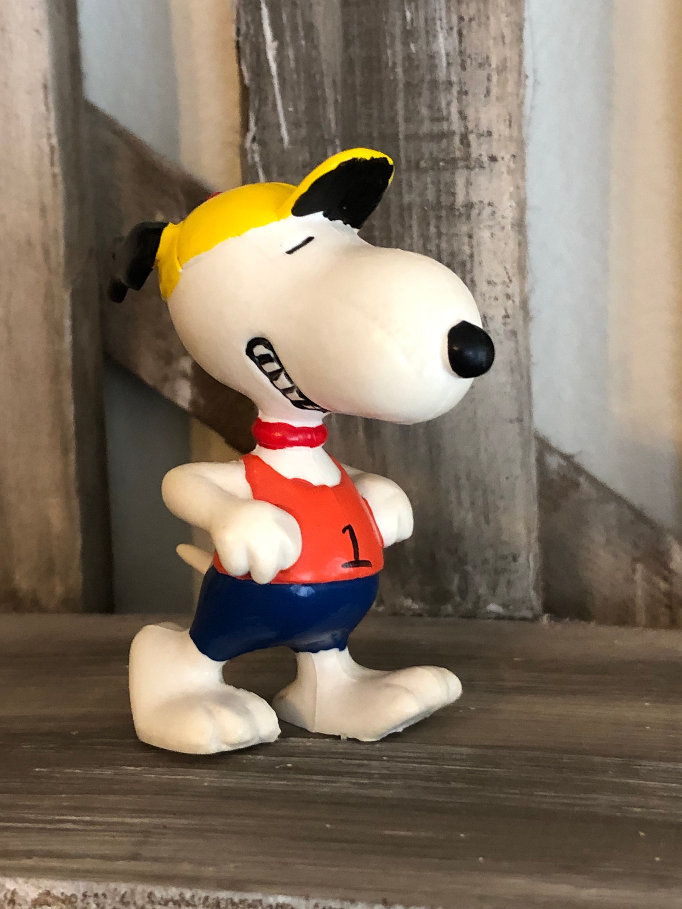 Vintage Peanuts Snoopy Jogging PVC Figure - Etsy Vintage Peanuts Snoopy Jogging PVC Figure - Etsy