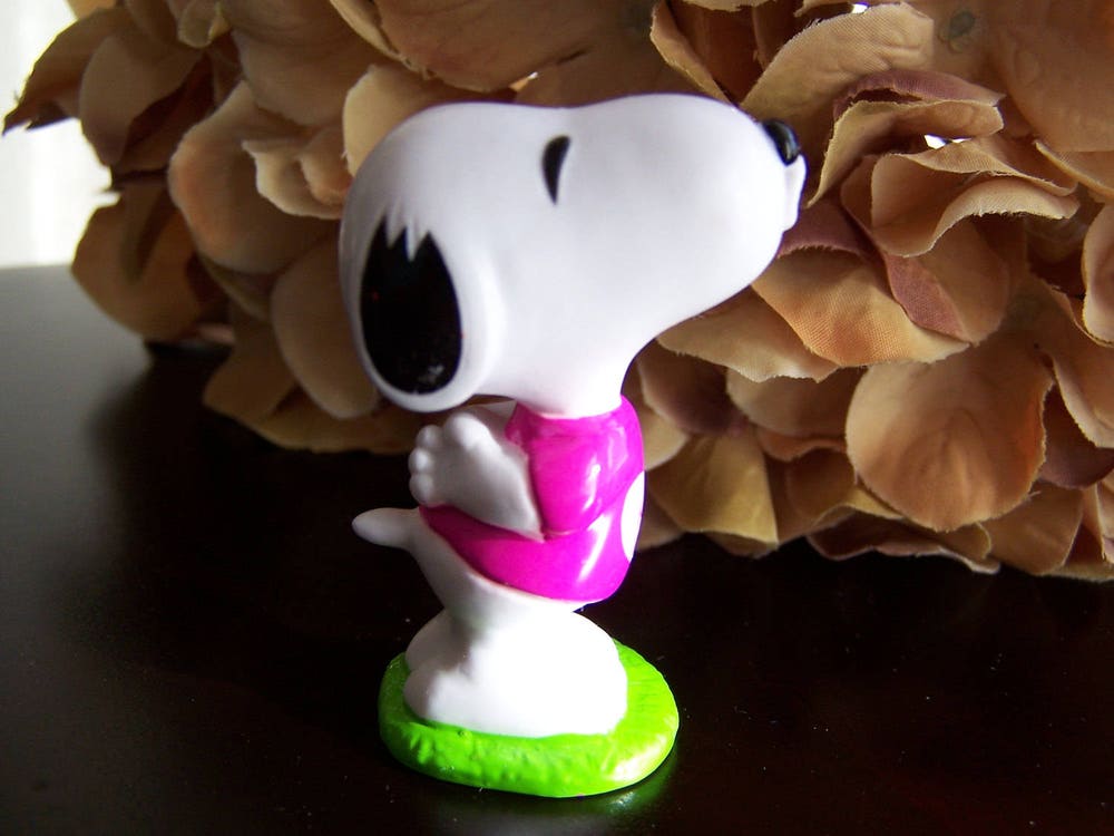Vintage Snoopy Kiss Me Figure Peanuts Valentine'S Day Figure Bespoketshirt Collections
