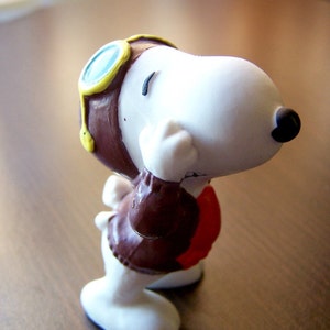 Vintage Snoopy World War I Flying Ace Figurine Miniature PVC Curse You Red Baron!