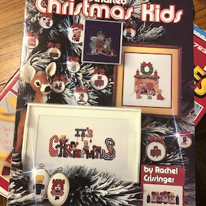 Charted Christmas Kids Leisure Arts 175 Counted Cross Stitch Book