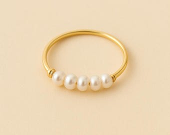 Freshwater Pearl Ring,  Silver or Gold Band Ring with white Pearls