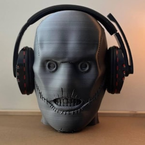 Exclusive Corey Taylor Figure: Multifunctional Stand for Headphones, Caps, and Hats - Deluxe Slipknot Edition in White (23 cm) Bust 3D