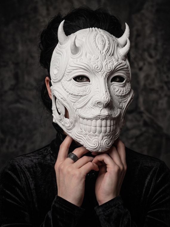 Horned Demon Skull Mask, Gothic Fantasy Cosplay Prop, Intricate Oni Facepiece (3D Printed)
