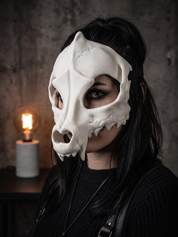 Realistic Wolf Skull Half Mask – Cosplay, LARP, Halloween Prop (30+ Colors)