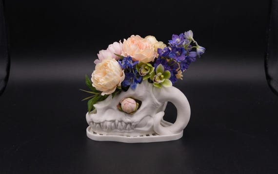 Dragon Skull Planter | Gothic Fantasy Succulent Pot & Home Decor