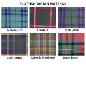 Op de afbeelding: Afbeelding met zes verschillende Schotse tartanpatronen. De patronen omvatten Keith Ancient, Crawford, Keith Tartan, USMC Tartan, Kennedy Weathered en Lugan Tartan. Elk patroon heeft een unieke combinatie van kleuren en rasterontwerpen.