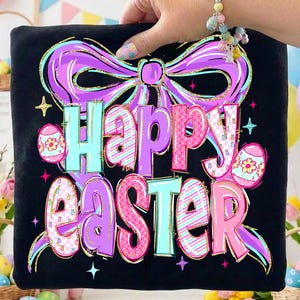 以下が含まれることがあります： 斑点のあるマット仕上げのセラミックマグカップ3個セット。マグカップはクリーム色、ライトグレー、ダークグレーの色合いです。各マグカップはシンプルでミニマリストなデザインです。