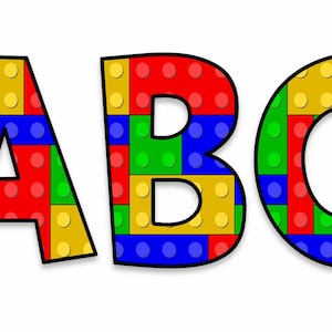 Può includere: Le lettere 'ABC' sono raffigurate in uno stile giocoso, ciascuna formata da un mosaico di mattoncini rossi, gialli, verdi e blu. Contornate di nero, risaltano su uno sfondo bianco, adatte per materiali didattici.