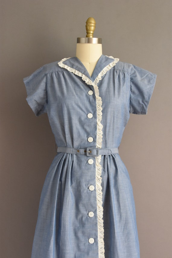 vintage 1950s Chambray Blue Eyelet Cotton Day Dre… - image 3