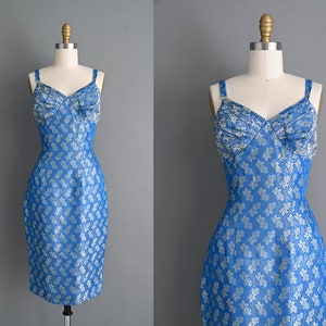 vintage 1950s shimmery floral wiggle dress | XS