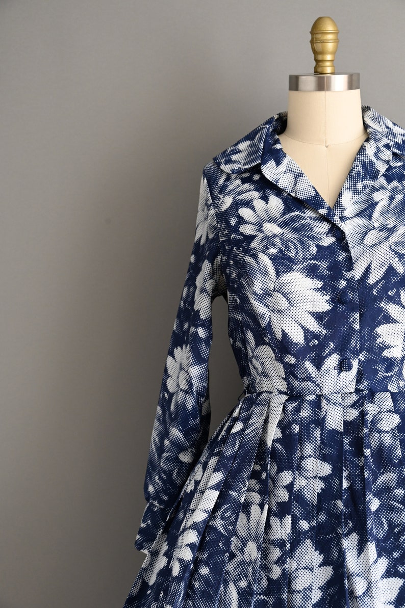 vintage 1960s Dress Vintage Navy Blue Floral Long Sleeve Shirt Waist Dress Medium Large image 4