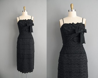 vintage 1950s Jonny Herbert Eyelet Tier Cocktail Wiggle Dress l Medium