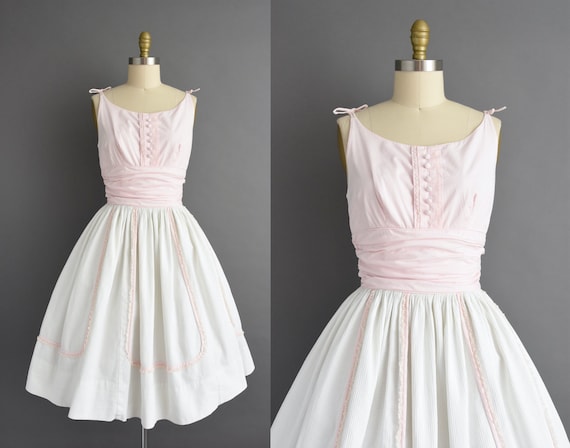 vintage 1950s | Candy Jones Pink & White Cotton Sw