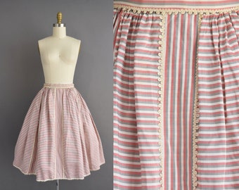 vintage 1950s skirt | Pink & Gray Stripe Print Cotton Full Skirt | Small | XS Small