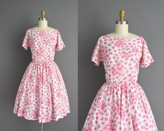 Vestido vintage de los años 50 / Vestido de falda amplia con estampado floral rosa talla pequeña
