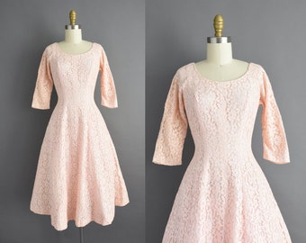 vintage 1950s pink lace dress > XS <