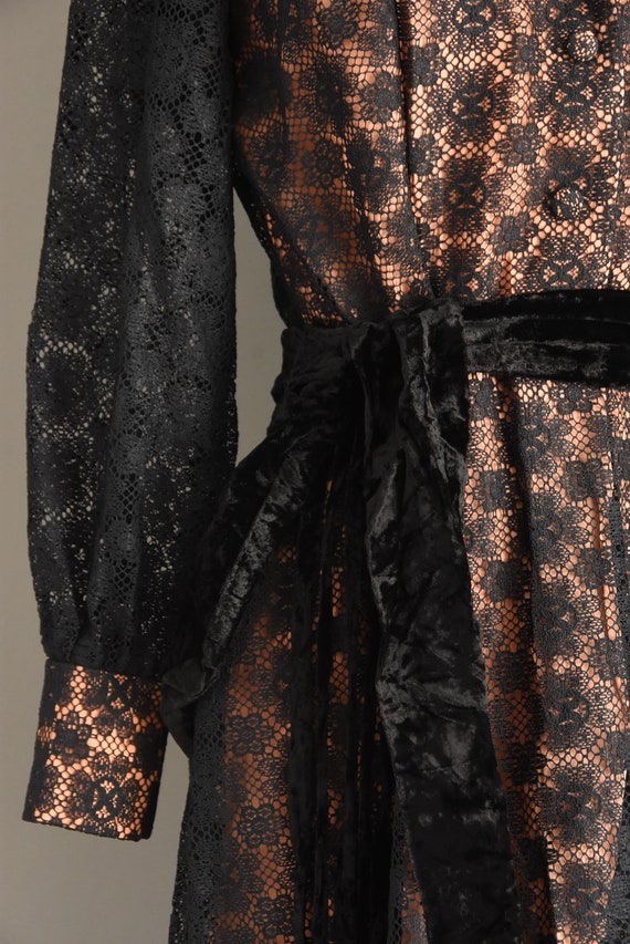 1970s vintage dress | Peach & Black Long Sleeve L… - image 5