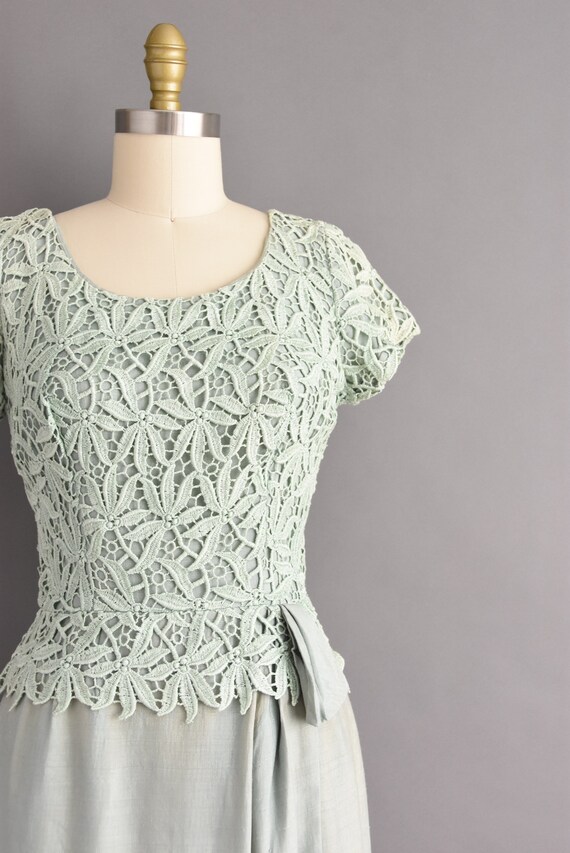 vintage 1950s | Mint Green Embroidered Floral Sho… - image 4