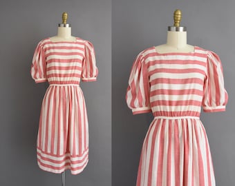 1980s Vintage Bold Stripe Print Dress | Small