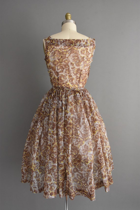 Vintage 1950s dress | Beautiful Brown Floral Prin… - image 9