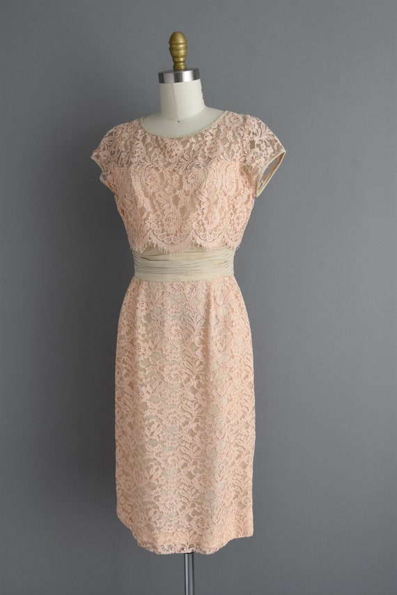 1950s vintage dress | Beautiful Champagne Lace Co… - image 7