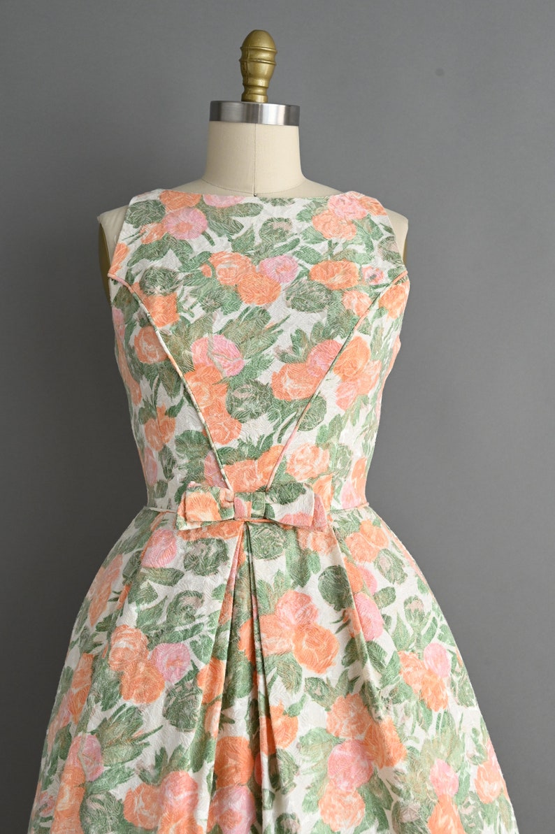 vintage 1950s Dress Vintage Peach Floral Pront Full Skirt Party Dress Small image 3