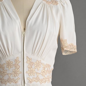 vintage 1940s Dress Rare Vintage Ivory White Floral Lace Rayon Wedding Dress XS Small image 5