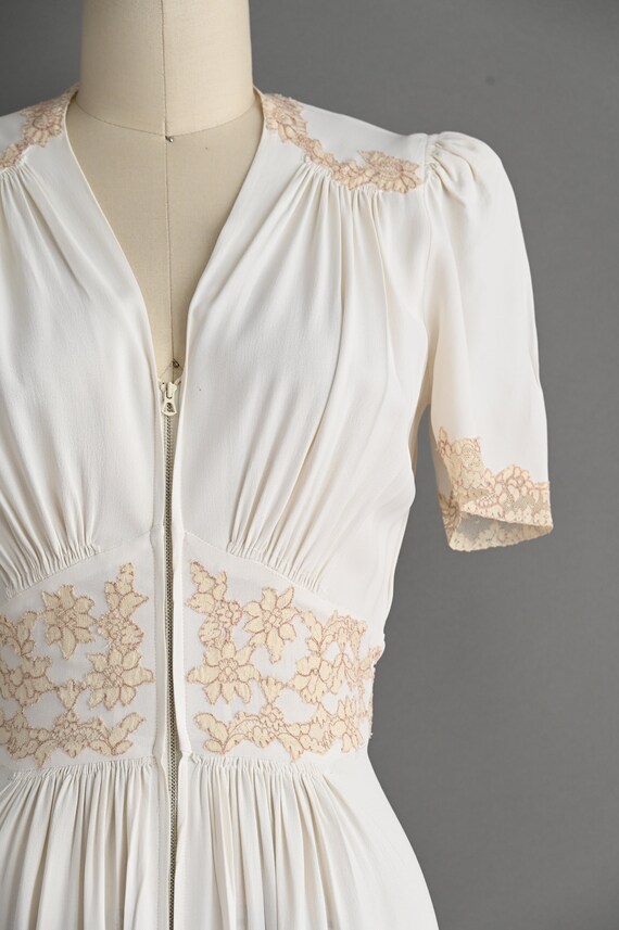 vintage 1940s Dress | Rare Vintage Ivory White Fl… - image 5