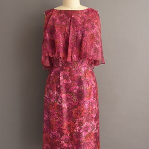 1950s vintage dress Gorgeous Pink & Purple Floral Print Silk Cocktail Wiggle Dress Small image 2