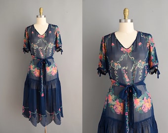 Vintage 1920er Jahre Kleid | Flutterisch Chiffon Jakobsmuschelsaum Blumendruck Gartenpartykleid | Mittel
