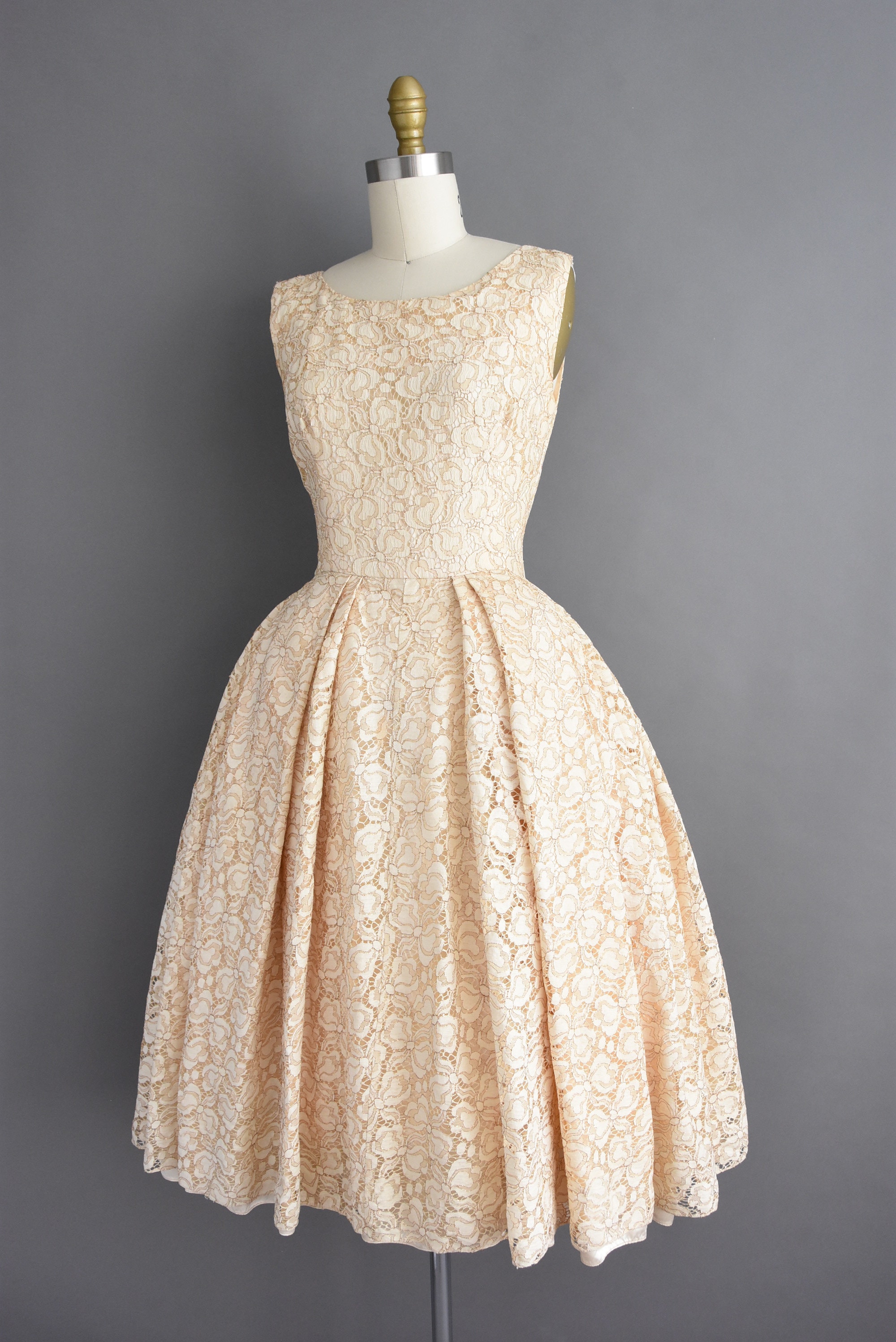 1950s Vintage Dress | Gold Champagne Floral Lace Sweeping Full Skirt Dress | Xs