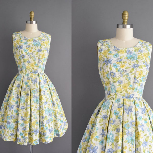 50s dress | Gorgeous floral print full skirt shirt dress | Large | 1950s vintage dress