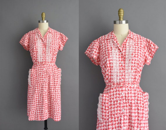 vintage 1950s | Red & White cotton plaid print sho