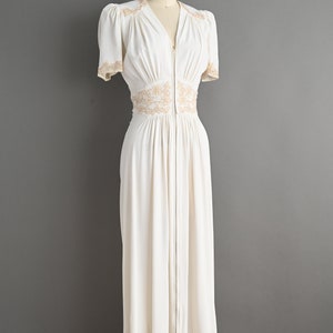 vintage 1940s Dress Rare Vintage Ivory White Floral Lace Rayon Wedding Dress XS Small image 6