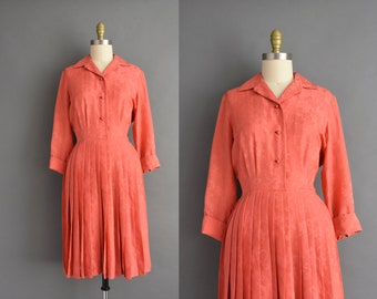 1950s vintage Peach Pink Silk Dynasty Pleated Full Skirt Shirt Dress | Small Medium