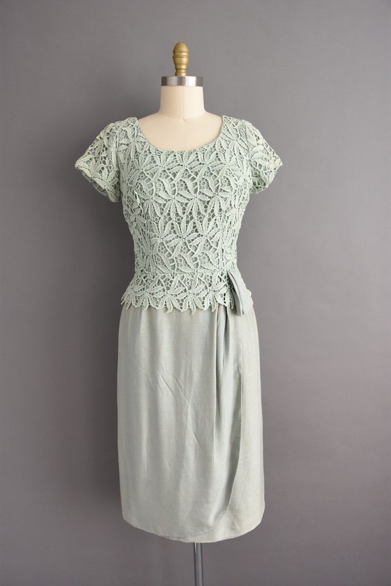 vintage 1950s | Mint Green Embroidered Floral Sho… - image 2