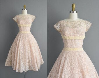 vintage 1950s Lorie Deb Champagne Pink Lace Bridesmaid Cocktail Party Dress | Small