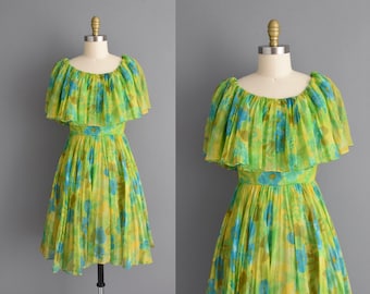 1960s vintage dress | Beautiful Green & Blue Fluttery Floral Print Dress | Small