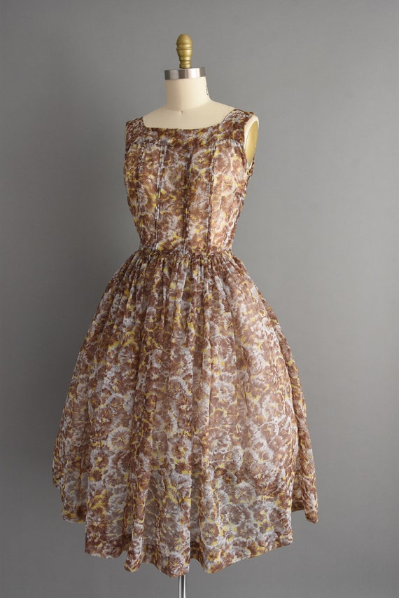 Vintage 1950s dress | Beautiful Brown Floral Prin… - image 7