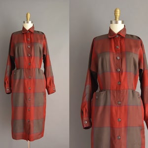 Vestido vintage de los años 80 / Vestido con estampado de cuadros y manga larga / Talla pequeña