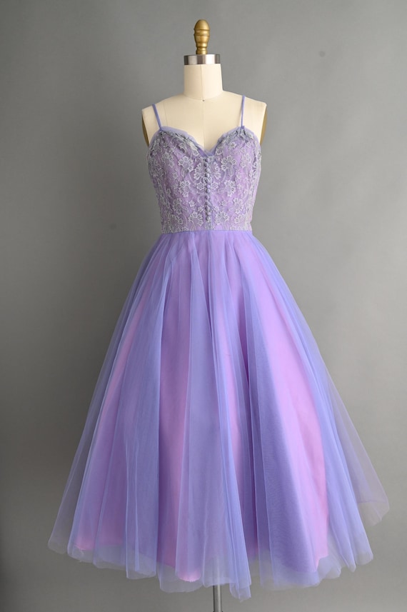 open lace back dress Plus Size] Lavender 1950s Mesh Flower Embroidered Dress