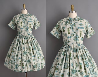 vintage 1960s Dress | Vintage Cotton Print Shirtwaist Dress | Small