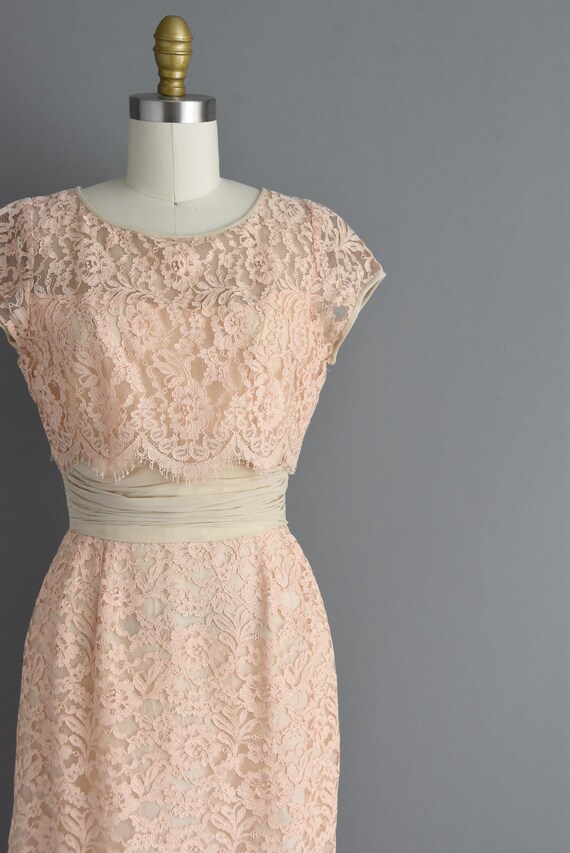 1950s vintage dress | Beautiful Champagne Lace Co… - image 4