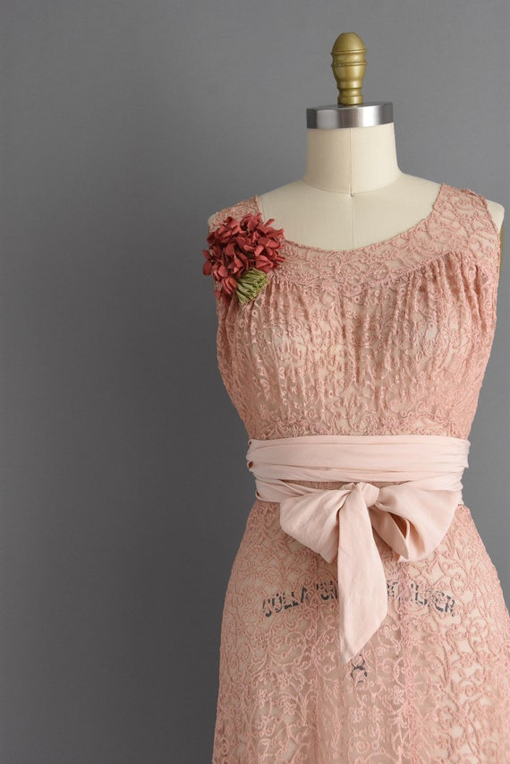 1930s vintage dress | Gorgeous Mauve French Lace … - image 4